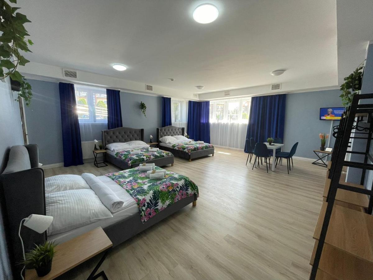 Great Polonia Ustka Bed & Breakfast Exterior photo